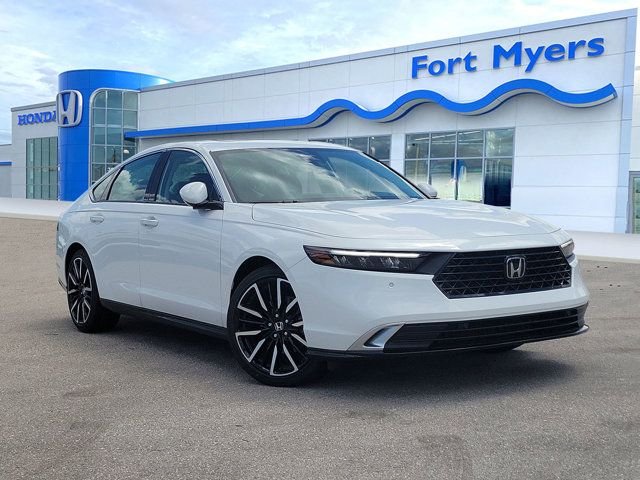 New 2026 Platinum White Pearl Honda Touring image 1