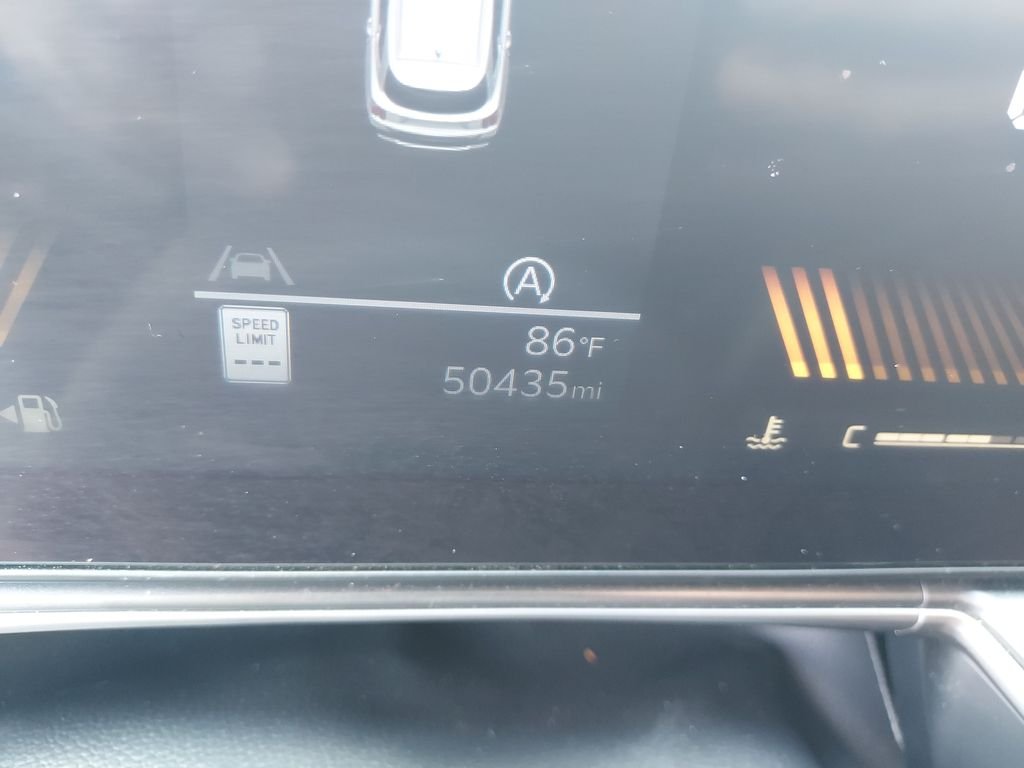 Used 2024 White Kia LX image 19