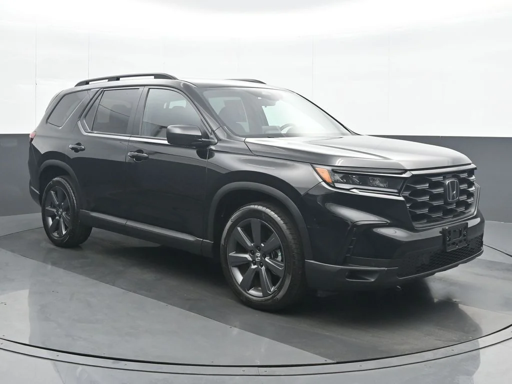 Used 2025 Black Honda Sport image 9