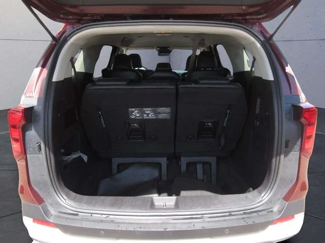 Used 2025 Red Kia LXS image 13