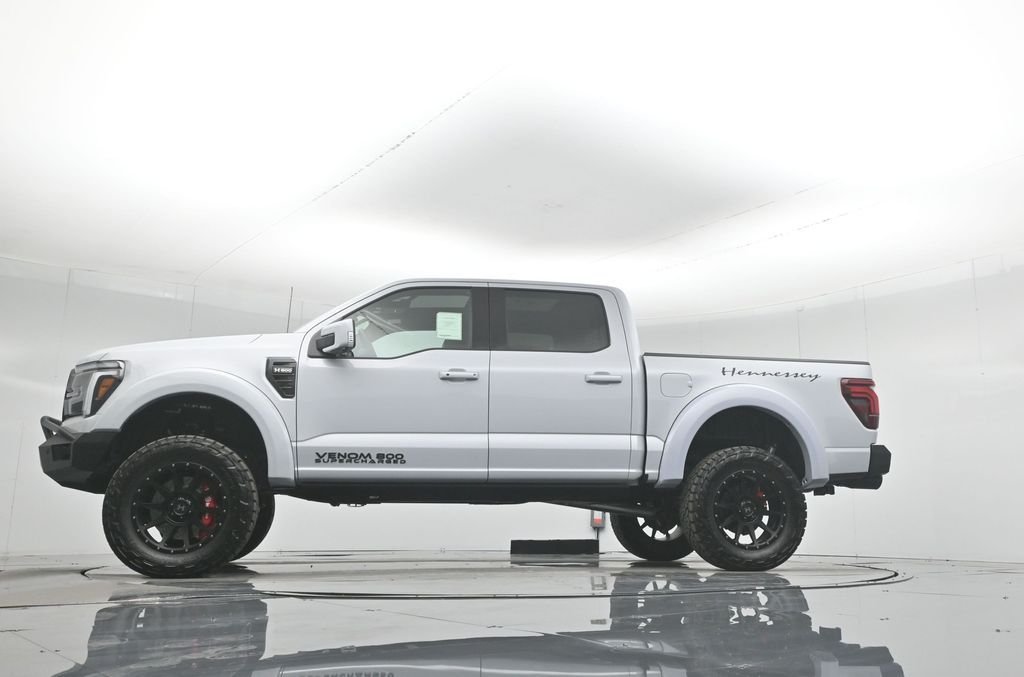 New 2025 Space White Metallic Ford Lariat image 54