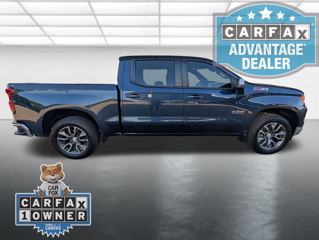 Used 2023 Blue Chevrolet LT image 31