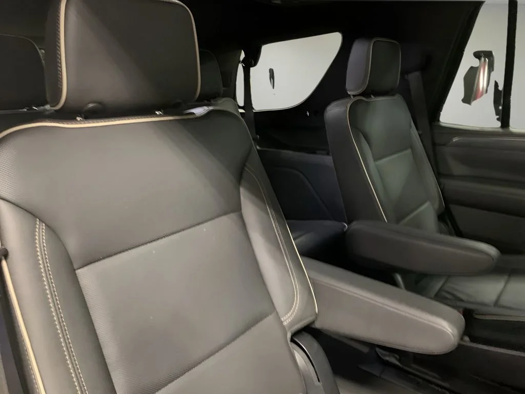 2023 GMC Yukon SLT - Photo 18