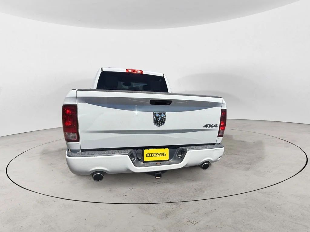 Used 2013 White Ram Express image 4