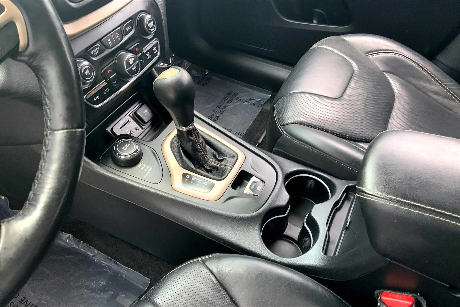 Used 2015 Billet Silver Metallic Clearcoat Jeep Limited image 17