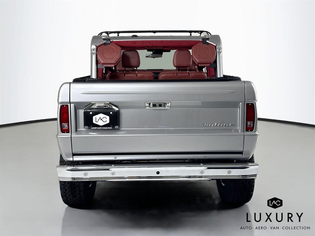 Used 2025 GT Silver Vintage Modern Twin-Turbo w/ Full Bespoke Interior image 7