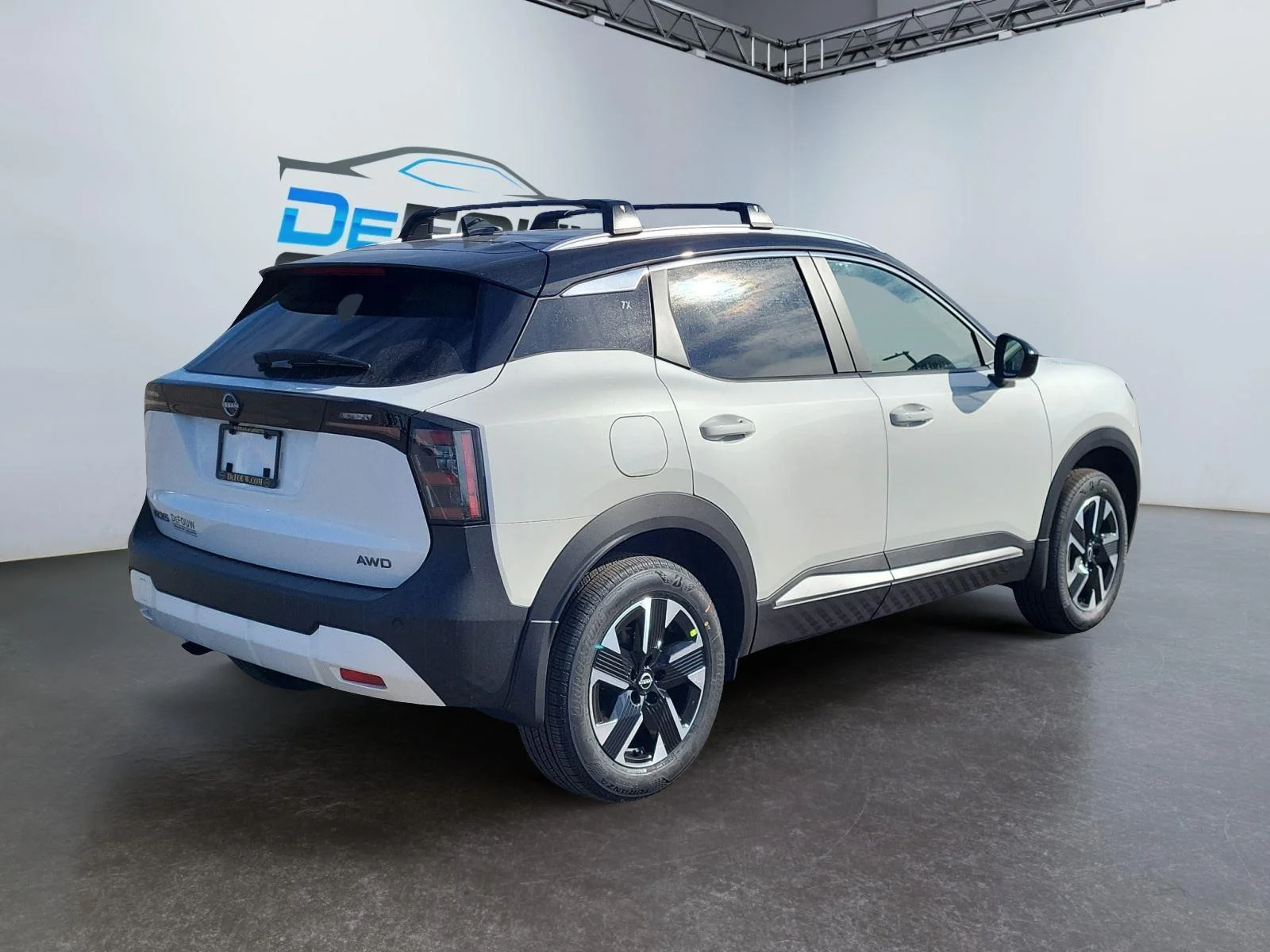 New 2026 Aspen White Tricoat/Super Black Nissan SV image 3