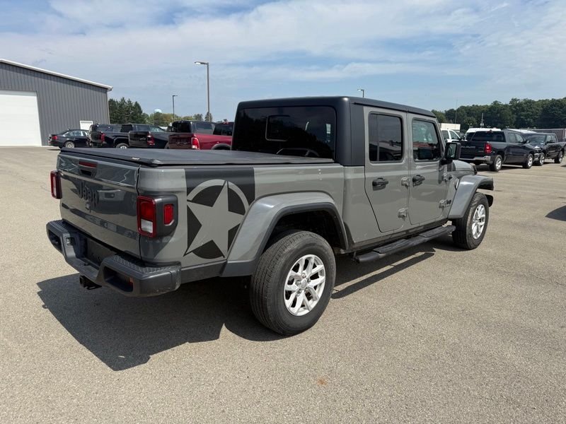 Used 2023 Gray Jeep Sport S image 13