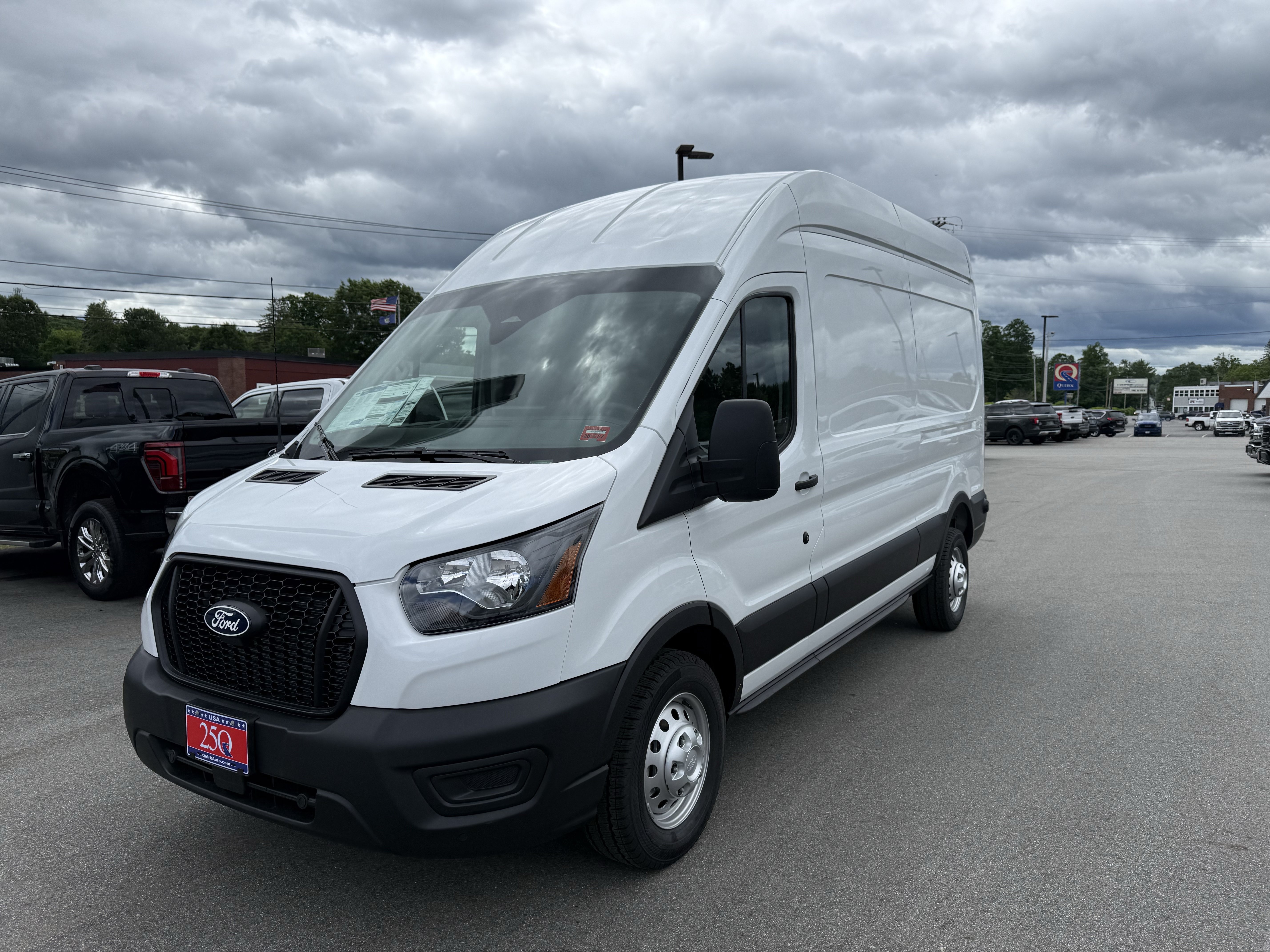 New 2026 Oxford White Ford  image 14