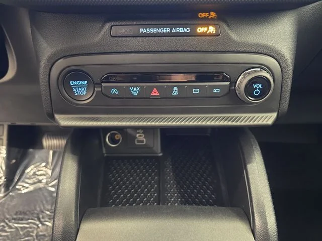 New 2026 Velocity Blue Metallic Ford Outer Banks® image 27
