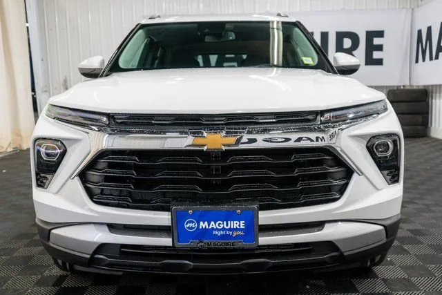 New 2026 Summit White Chevrolet LT image 3