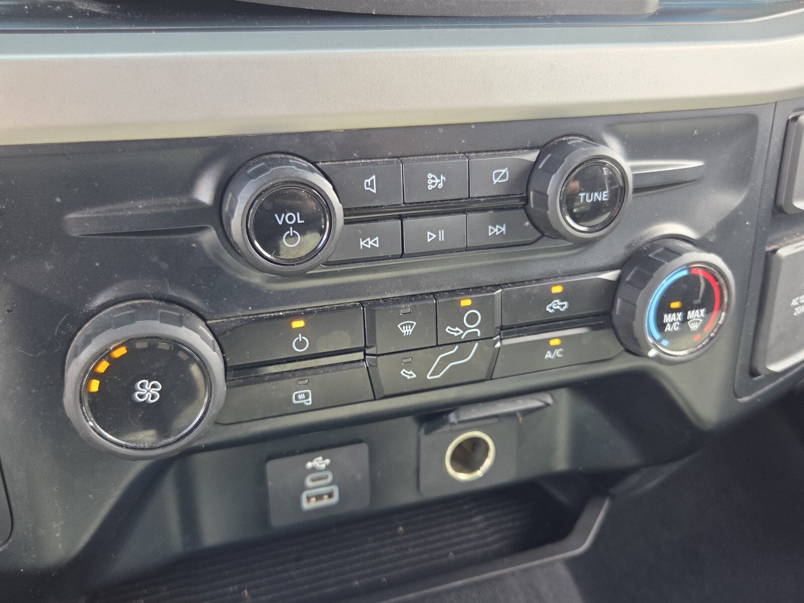 Used 2023 Stone Gray Metallic Ford XL image 26