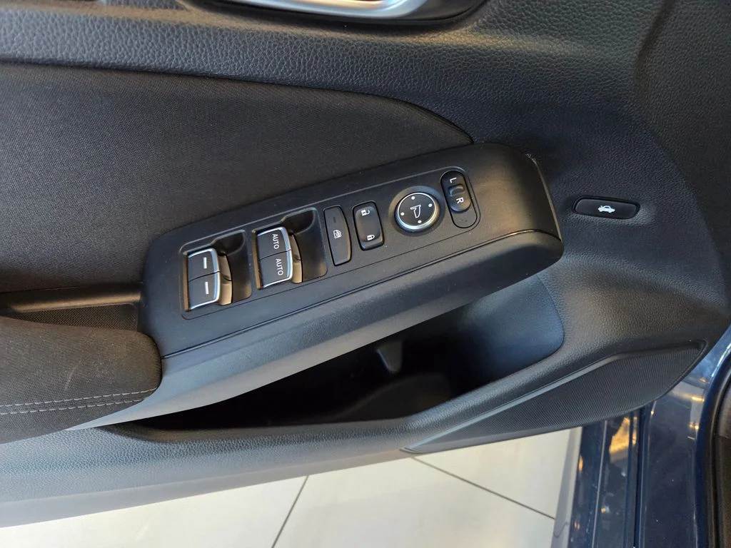 2025 Honda Civic Sport - Photo 10