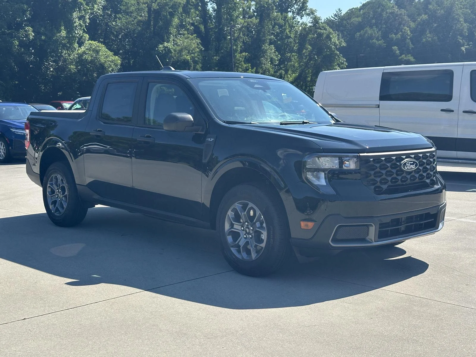New 2026 Shadow Black Ford XLT image 1