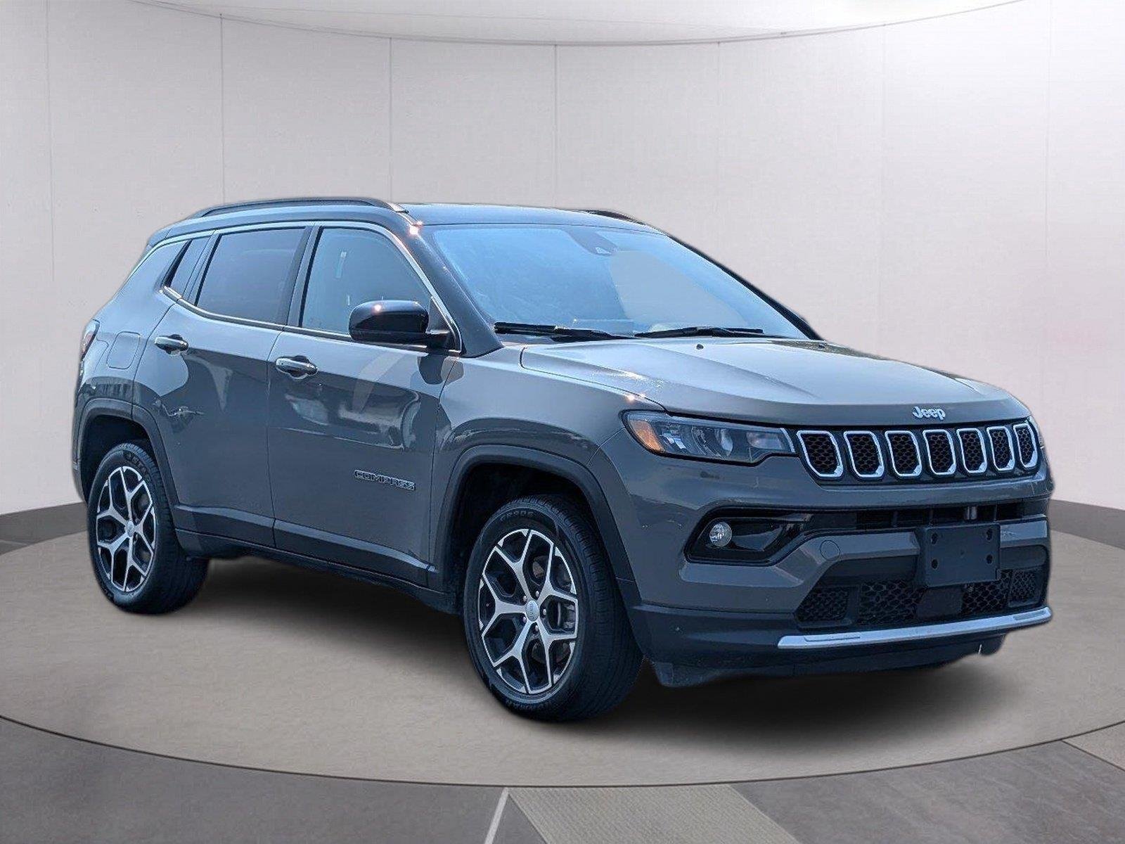 Used 2024 Sting-Gray Clearcoat Jeep Limited image 9