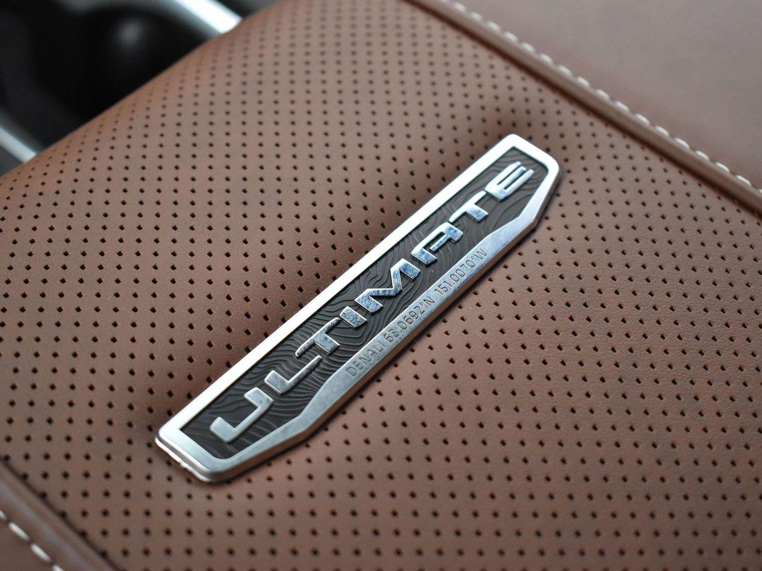 Used 2025 Sterling Metallic GMC Denali Ultimate image 32