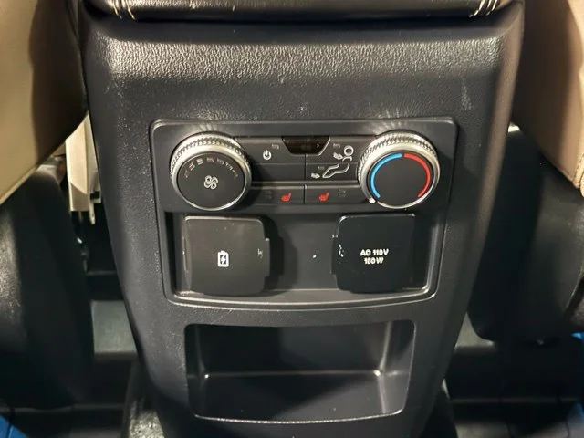 Used 2021 White Ford Limited image 35
