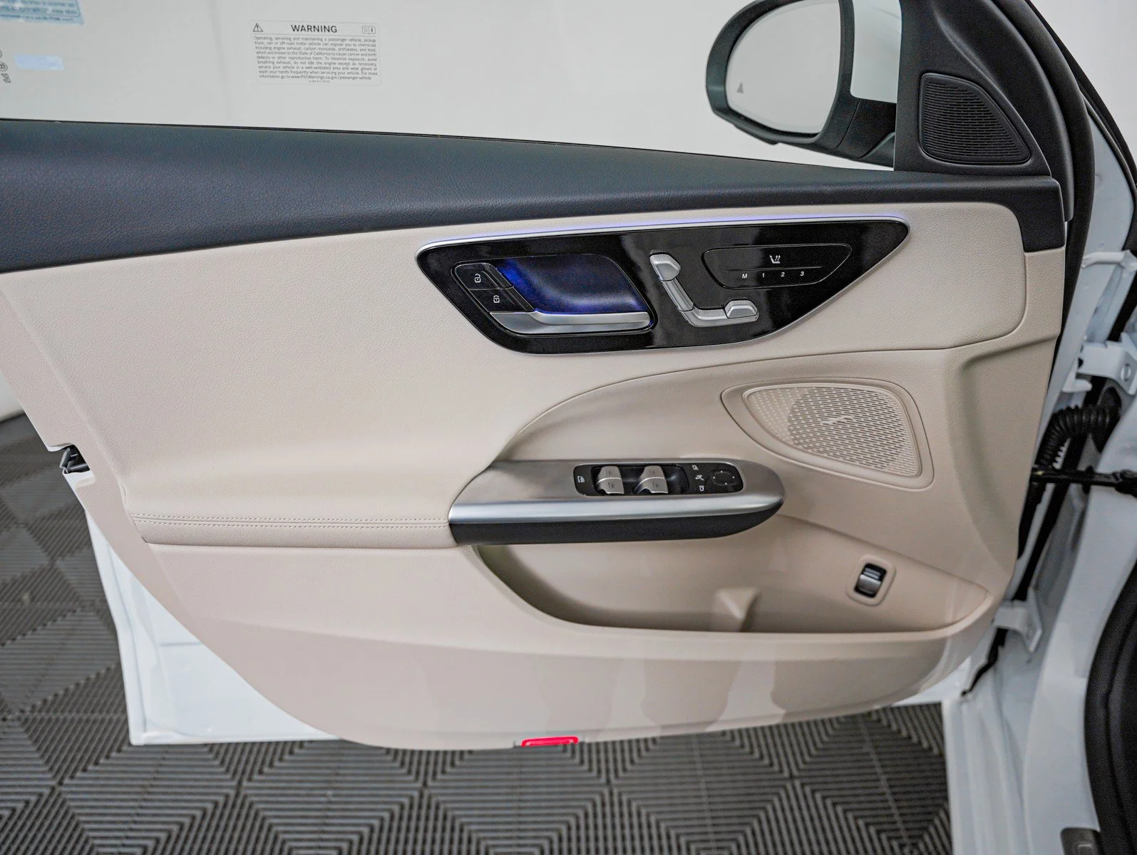 New 2026 Polar White Mercedes-Benz C 300 4MATIC® image 24