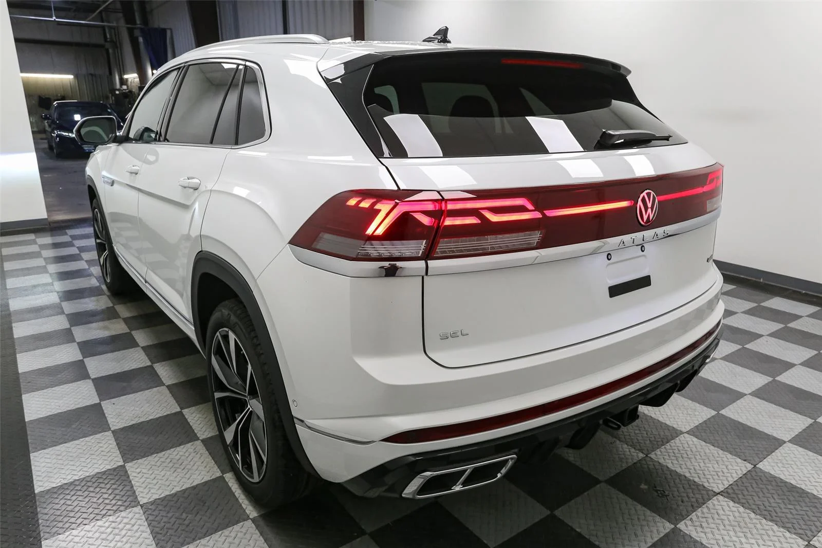 New 2026 Opal White Pearl Volkswagen 2.0T SEL Premium R-Line image 10