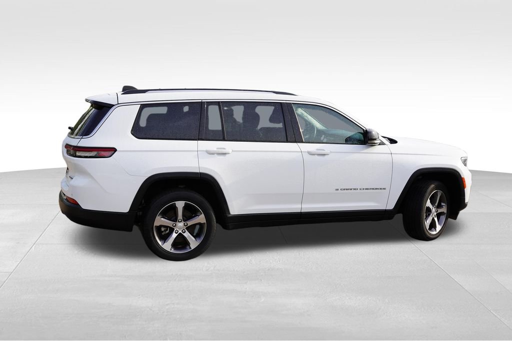 Used 2023 Bright White Clearcoat Jeep Limited image 5
