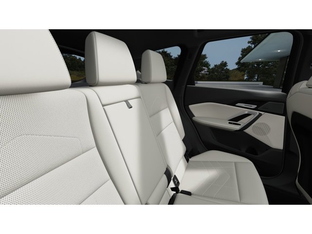 New 2027 Cape York Green Metallic BMW  image 12