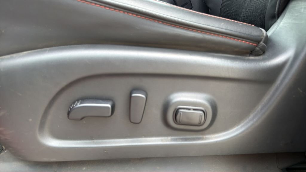 Used 2021 Red Nissan PRO-4X image 18