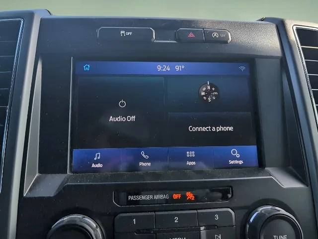 Used 2020 Black Metallic Ford XLT image 13