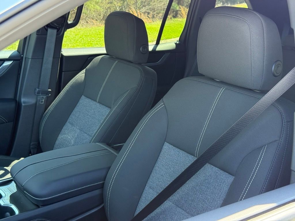2026 GMC Acadia Elevation - Photo 14