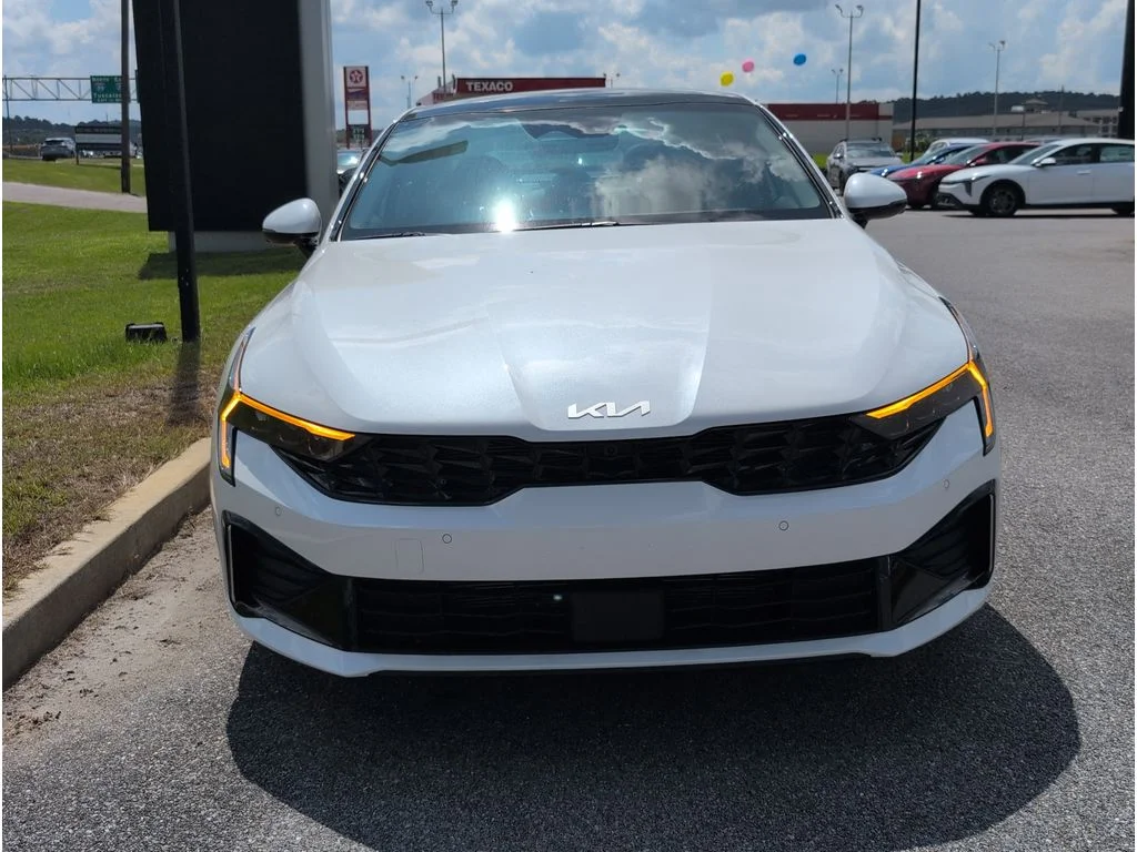 2025 Kia K5 EX - Photo 8