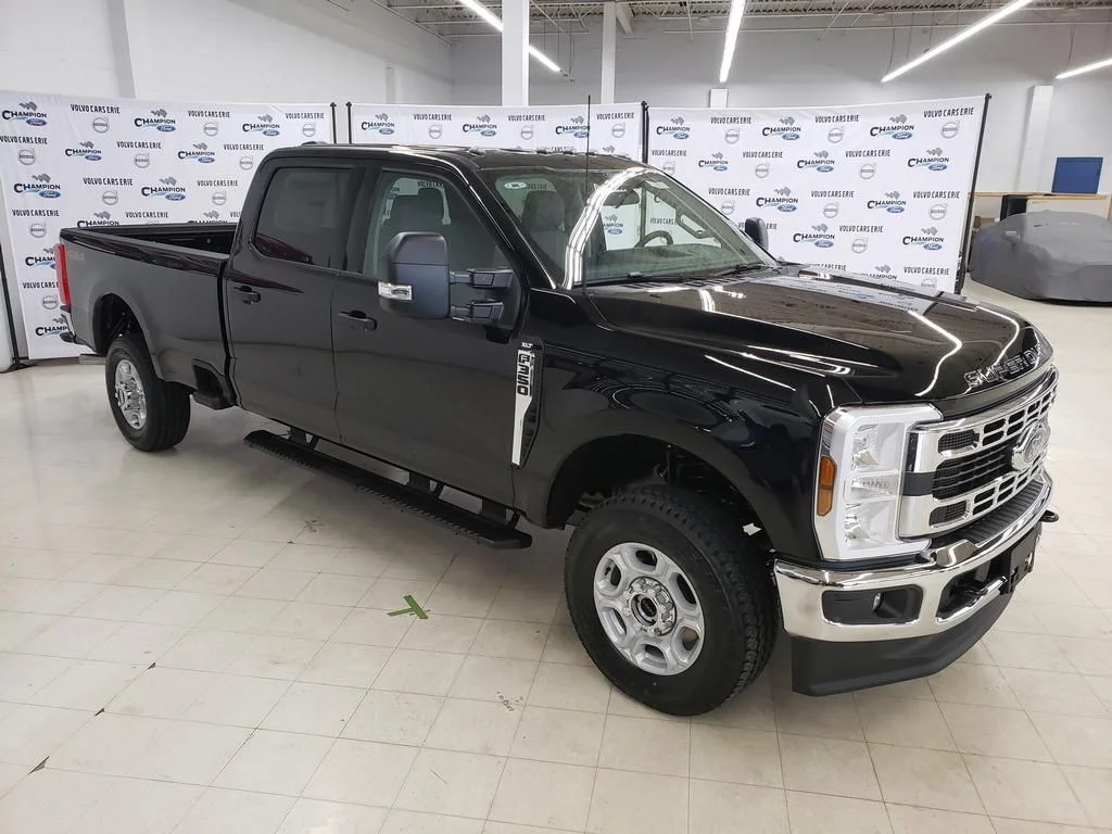 2026 Ford F-350 XLT 4x4 Crew Cab 8' Box SRW's photo