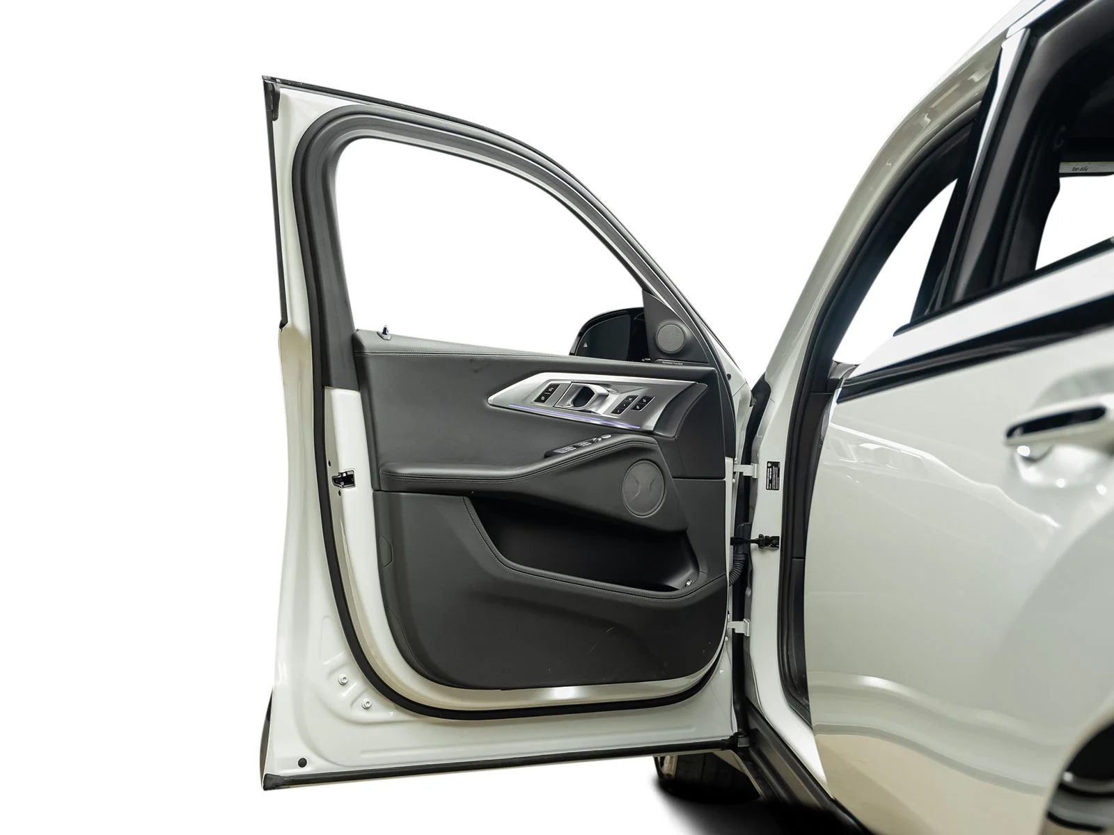 Used 2023 White BMW Base image 57