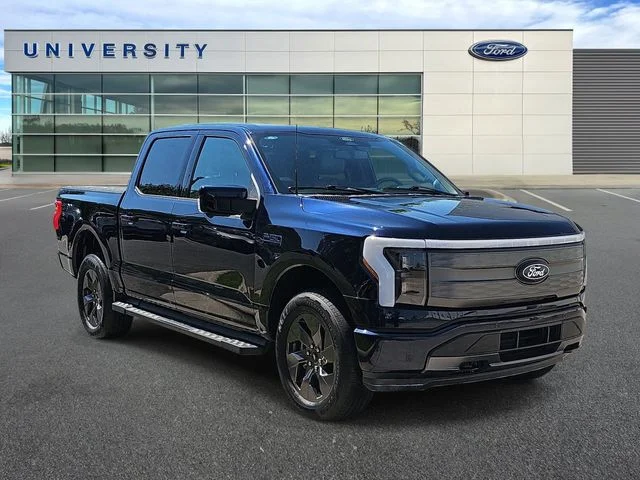 Used 2025 Blue Ford Lariat image 1