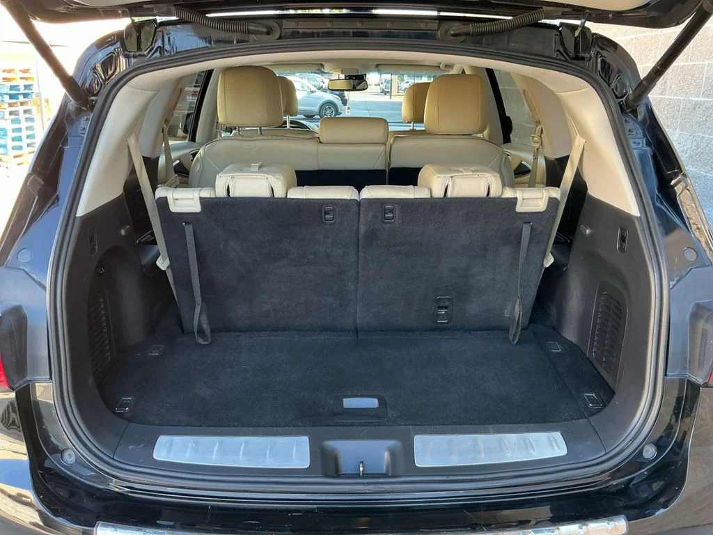 Used 2016 Black INFINITI Base image 23