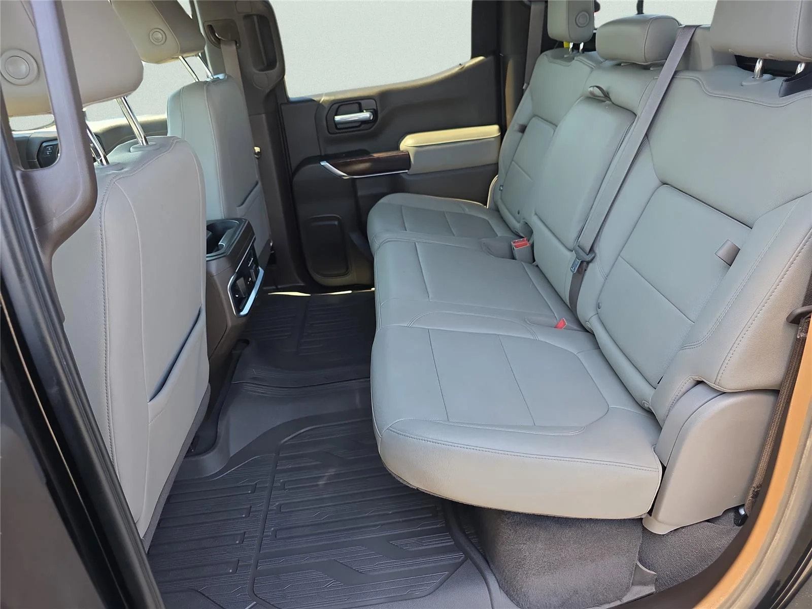Used 2021 Onyx Black GMC SLT image 31