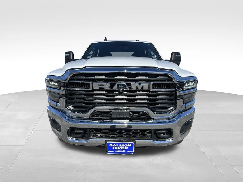 Used 2025 White Ram Big Horn image 2