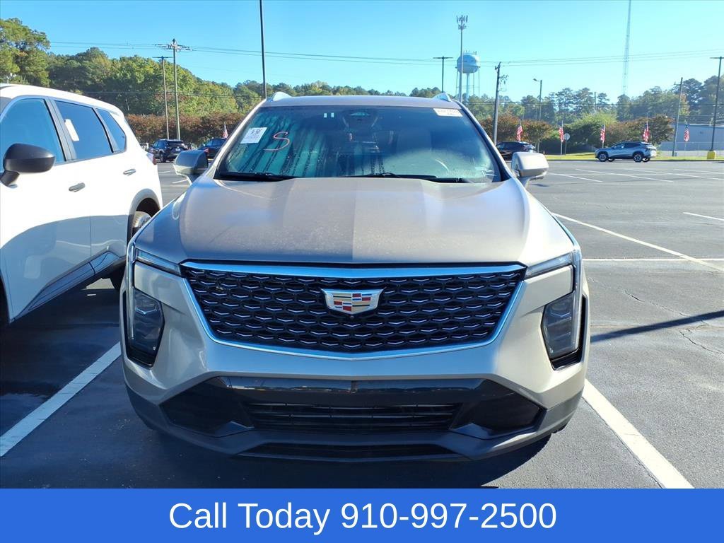 Used 2025 Latte Metallic Cadillac Premium Luxury image 2