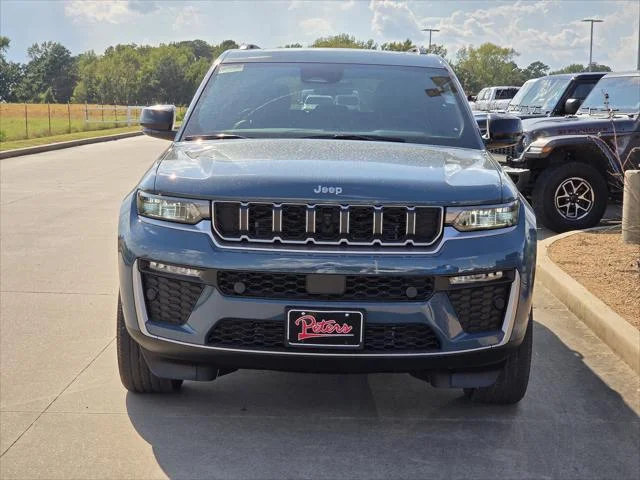 New 2027 Steel Blue Paint Jeep Limited image 2