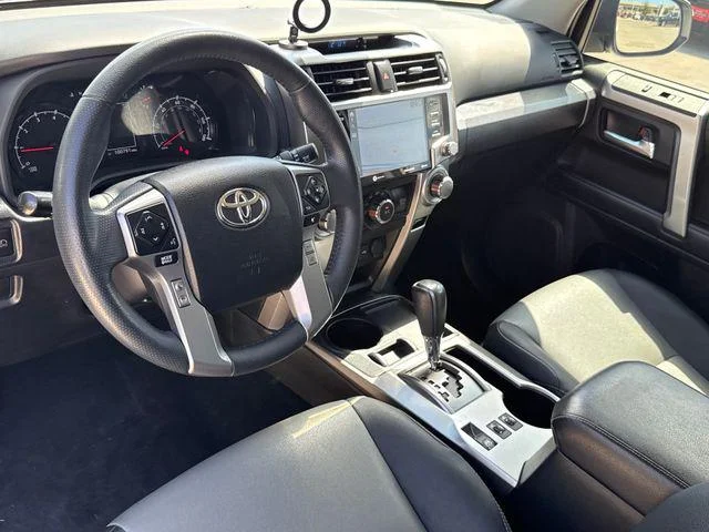 Certified Used 2020 ICE CAP Toyota SR5 Premium image 12