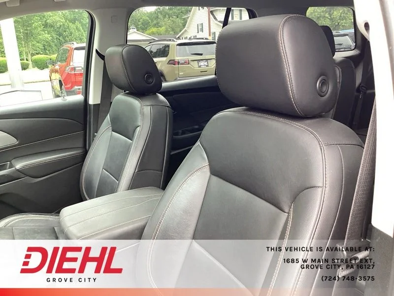 Used 2020 Red Chevrolet RS image 18