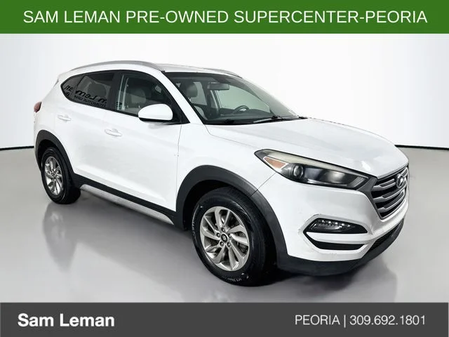 Used 2018 White Hyundai SEL image 1