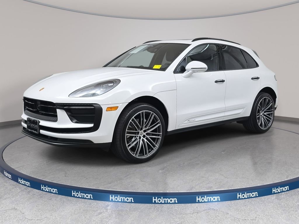 2023 Porsche Macan Base