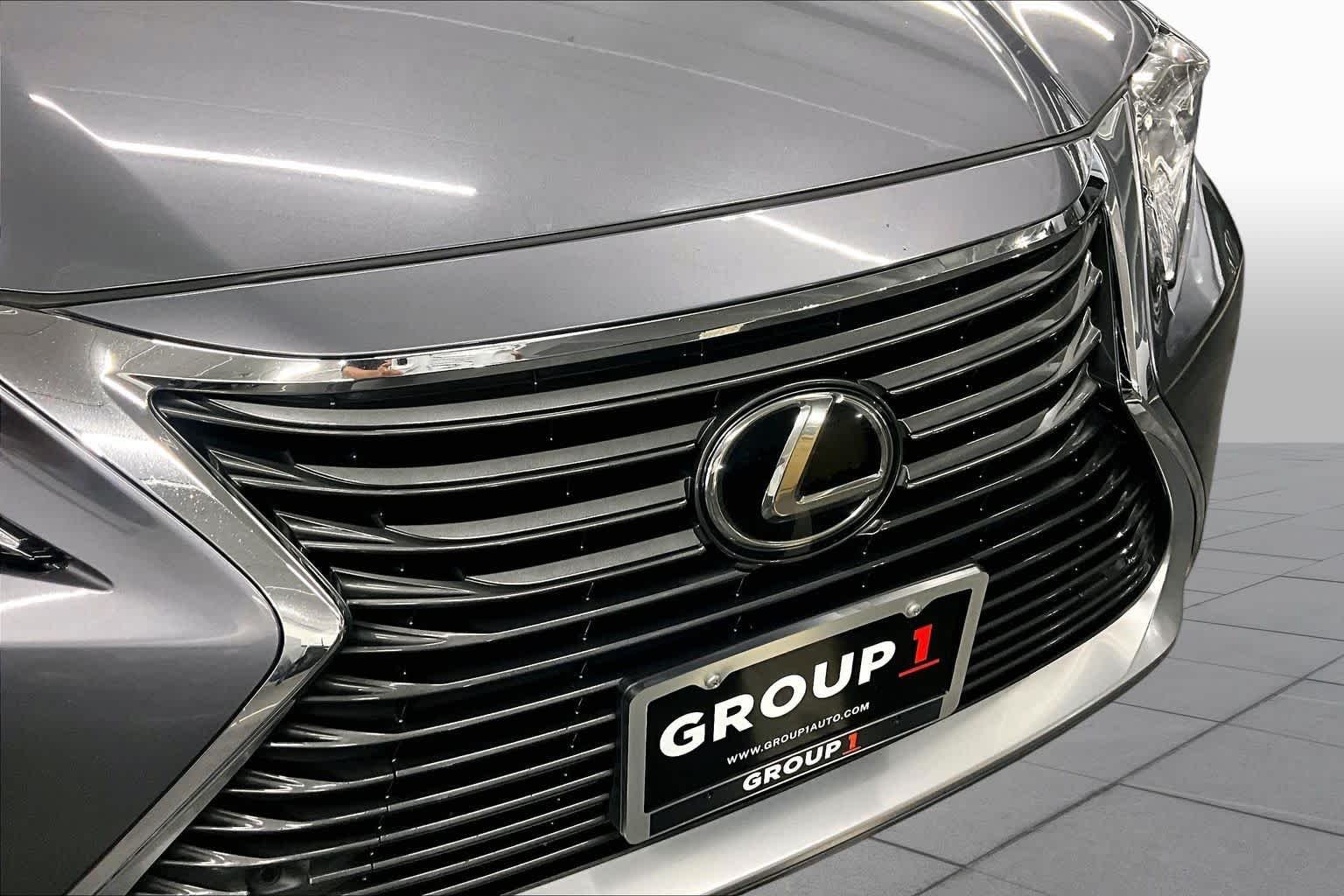 Used 2016 Nebula Gray Pearl Lexus  image 29