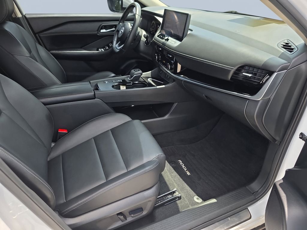 2024 Nissan Rogue SL - Photo 31