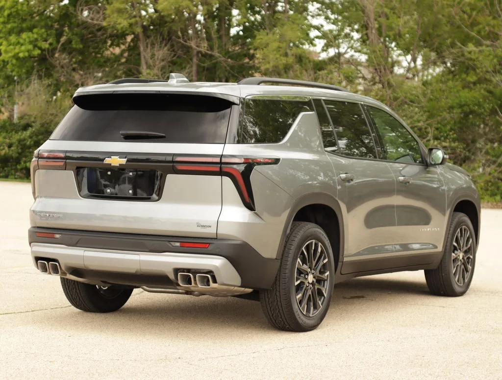 New 2026 Sterling Gray Metallic Chevrolet LT image 7