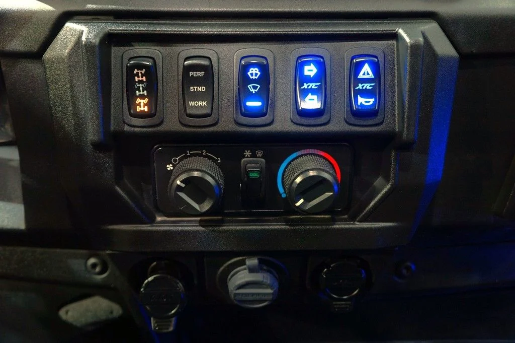 Used 2023 GRAY Polaris  image 10