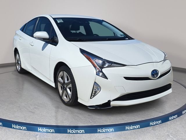 Used 2016 White Toyota Three Touring image 4