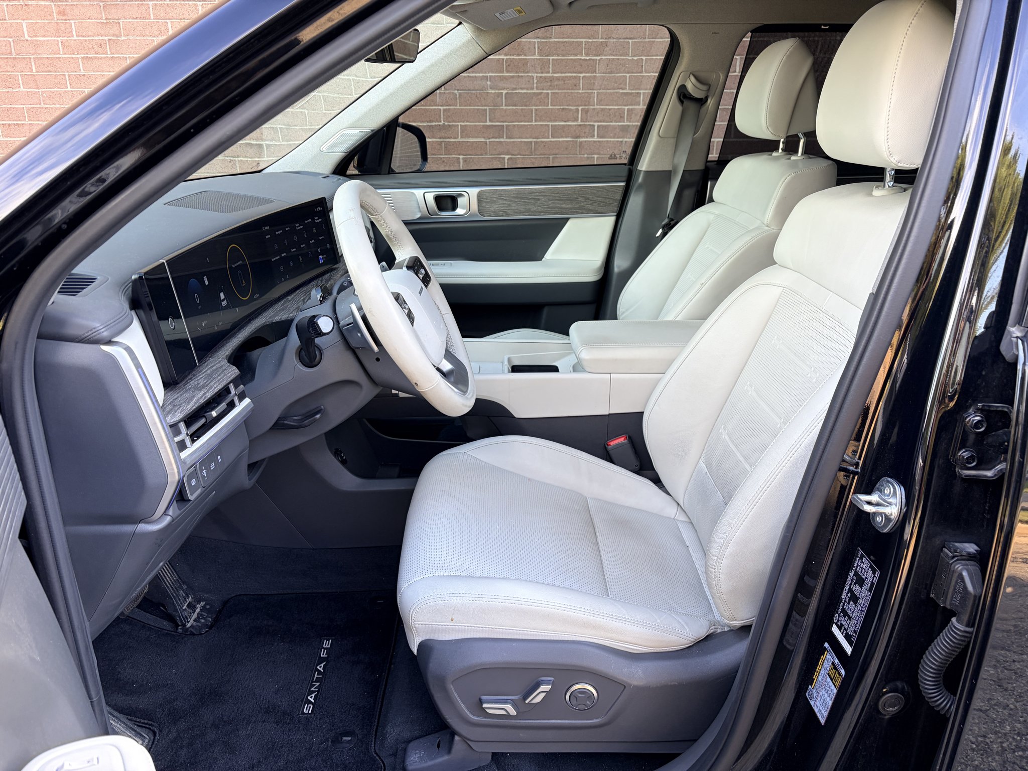 Certified Used 2024 Phantom Black Hyundai Limited image 10