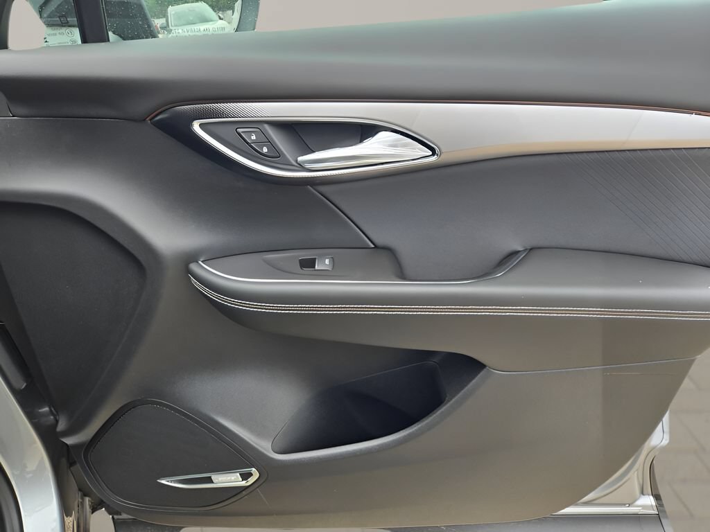 2026 Buick Envision Sport Touring - Photo 9