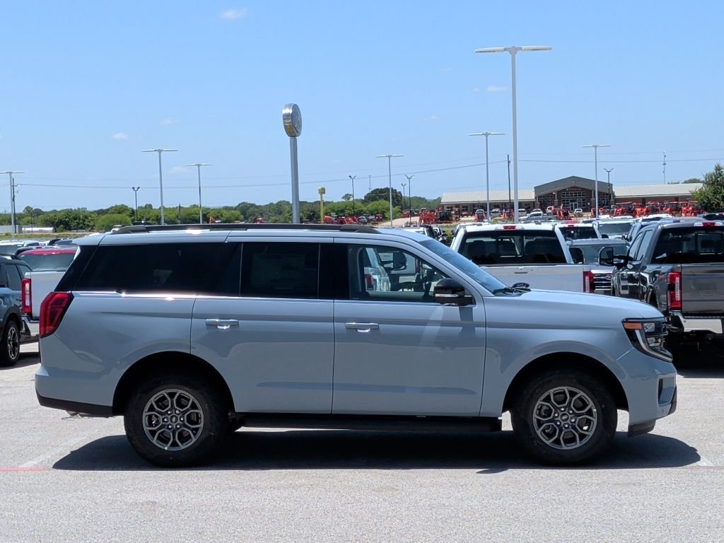 New 2027 Glacier Gray Metallic Tri-Coat Ford Active image 9