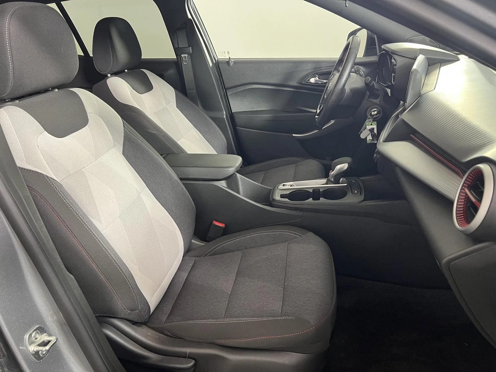 Used 2024 Sterling Gray Metallic Chevrolet 1RS image 21